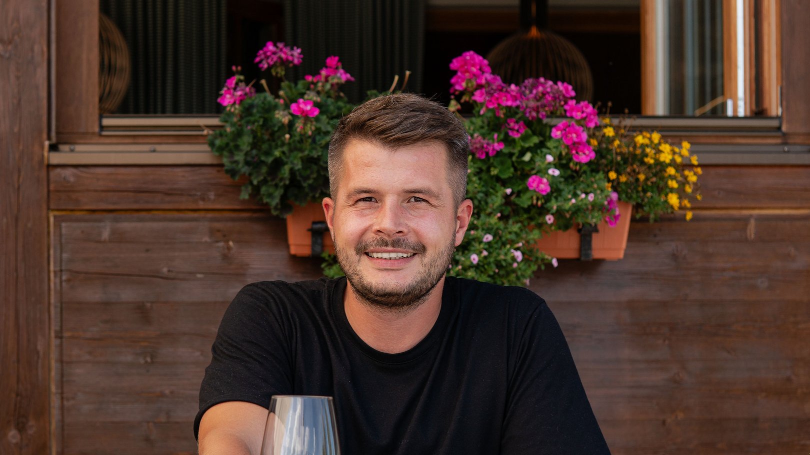 Wer steckt hinter den Lerch Genusswelten? Die Unternehmerfamilie Lerch & Zwicker & Hasieber Wer steckt hinter den Lerch Genusswelten? Die Unternehmerfamilie Lerch & Zwicker & Hasieber