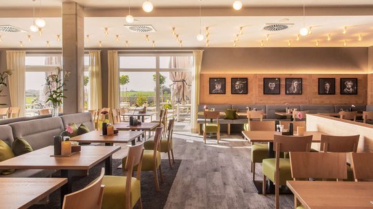 Offene Jobs im Tourismus & der Hotellerie Offene Jobs im Tourismus & der Hotellerie