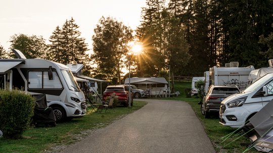 Offene Jobs im Tourismus & der Hotellerie Offene Jobs im Tourismus & der Hotellerie